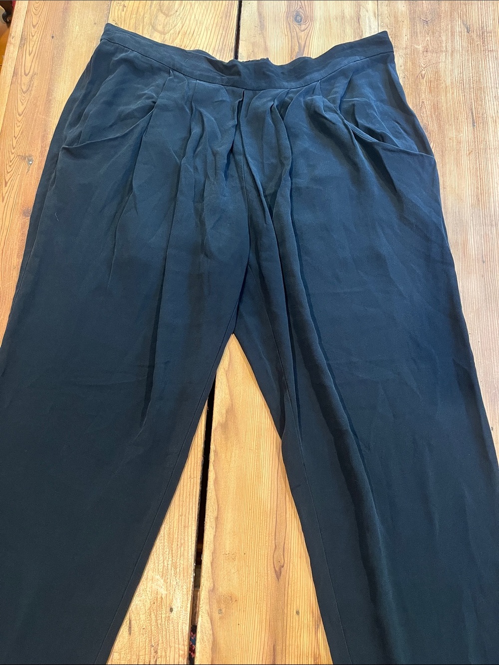 EILEEN FISHER M Black Silk Barrel Leg Drape Pocket Pants